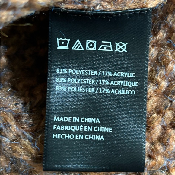 New Without Tags Anthropology Oversized Sweater Poncho - Picture 4 of 4